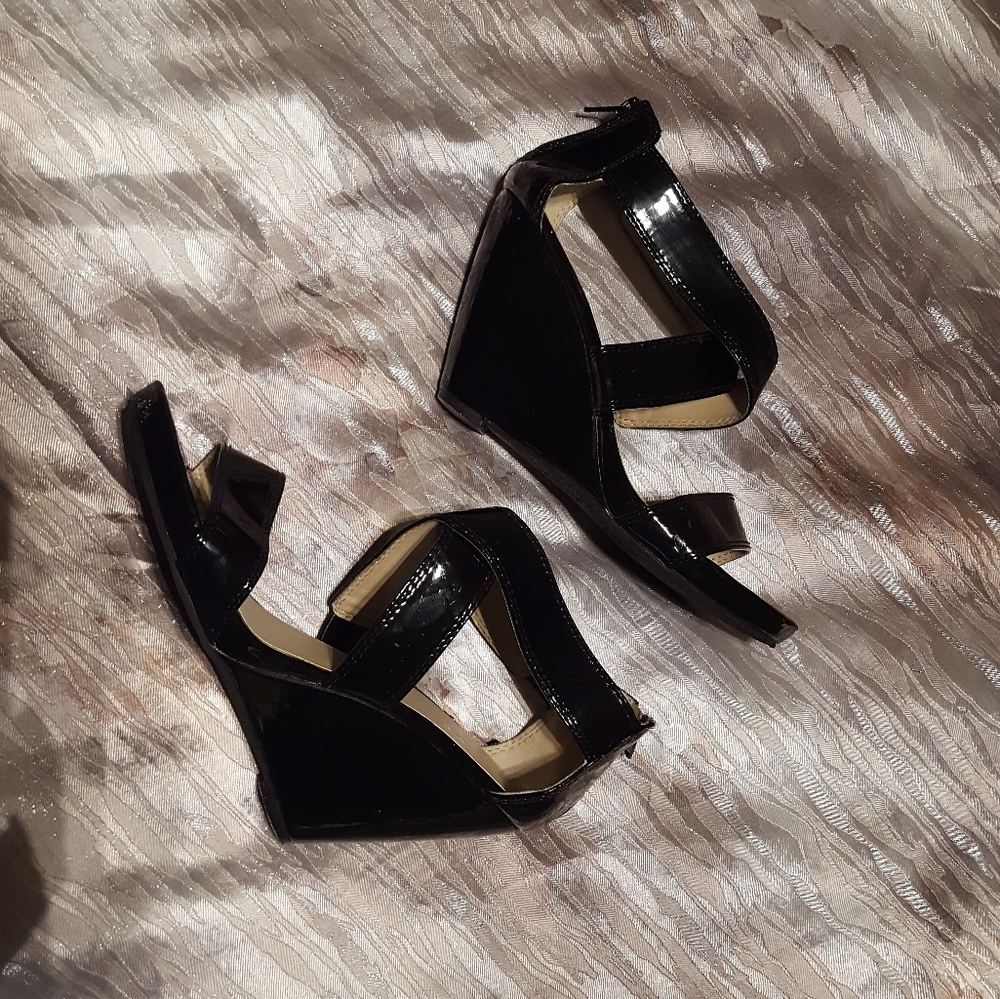 Women's black patent leather wedge sandals